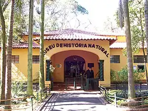 O Museu de História Natural de Campinas fica dentro do Bosque.