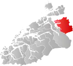 Mapa do condado de Møre og Romsdal com Surnadal em destaque.