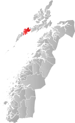 Mapa do condado de Møre og Romsdal com Vestvågøy em destaque.