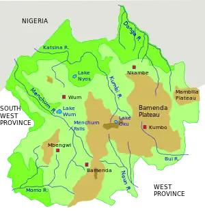 Região noroeste dos Camarões. Rio Donga no norte