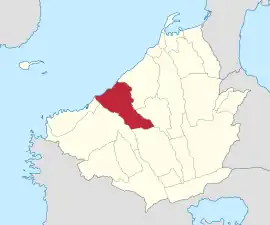 Naic na Cavite  Coordenadas : 14°19'N, 120°46'E