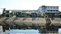 Canal Tau Hu, situado no Distrito 8.