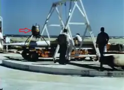 03 - Em destaque, o tanque de abastecimento do produto que produzia a fumaça (Smoke).