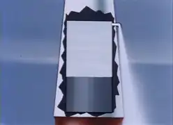 06 - Com a desaceleração, o produto químico era expelido gerando a fumaça (Smoke).