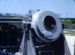 11 - Uma das câmeras de alta precisão usadas no processo de foto triangulação.