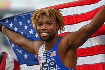 Noah Lyles, norte-americano campeão dos 200 m rasos.