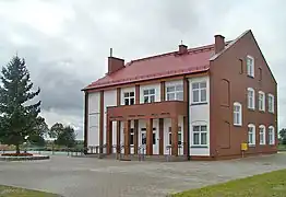 Prédio da escola de ensino médio Revolta da Grande Polônia