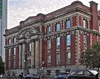 O edifício Camille-Laurin, sede oficial do Gabinete Quebequense da Língua Francesa, em Montreal, o antigo edifício da Escola de Belas-Artes.