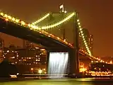 Cachoeiras de Olafur Eliasson sob a ponte do Brooklyn, 2008