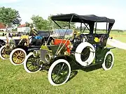 Tourabout de 1909 (como o touring, mas sem portas traseiras)