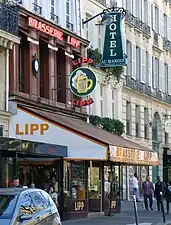 A Brasserie Lipp.