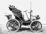 Um Panhard et Levassor, cerca de 1900.