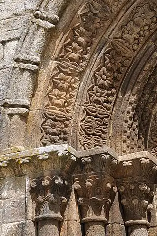 Detalhe do Pórtico com arquivoltas