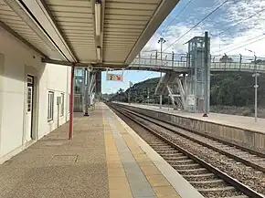 Estação ferroviária de Chão de Maçãs