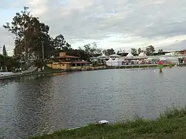 Parque Poliesportivo da Lagoa em época de festejos juninos.