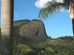 Pedra da Ema, cartão postal da região