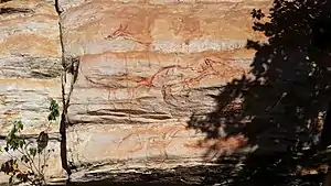 Localizadas próximo à Cachoeira Sentinela