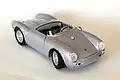 Porsche 550 A na escala 1:18 da Maisto