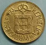 Escudo coroado por cabos náuticos. Moeda de 1 escudo, 1993