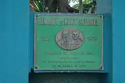 Homenagem a Henrique Schunck, fundador do distrito, na praça de mesmo nome.