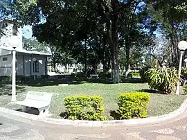 Praça no centro da cidade