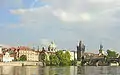 Panorama visto do Moldava (Vltava) com a Ponte Carlos
