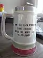 Caneco original do 1. Baile do Chopp do Clube Cruzeiro, em 14 de novembro de 1971, na administração municipal Wilson Westphal (verso)
