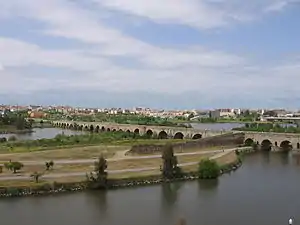 Ponte Romana de Mérida, sobre o rio Guadiana