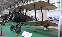 Um Sopwith Camel belga preservado exposto no Museu de História Militar e Forças Armadas em Bruxelas.