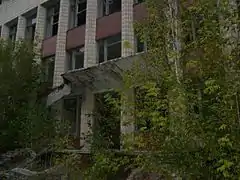 Prédio administrativo abandonado