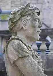 Estátua de Júlio César.