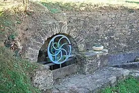 A fonte em Roumengoux.