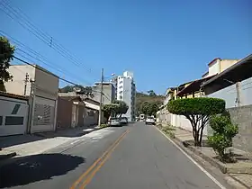 Rua 13 no interior do bairro