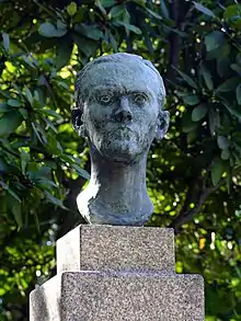 Busto do escritor Ruben A.