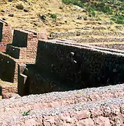 Vista doas ruínas do aqueduto