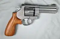 Um Smith & Wesson Model 625 JM