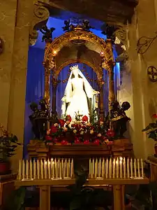 Madonna Fiumarola em seu andor.