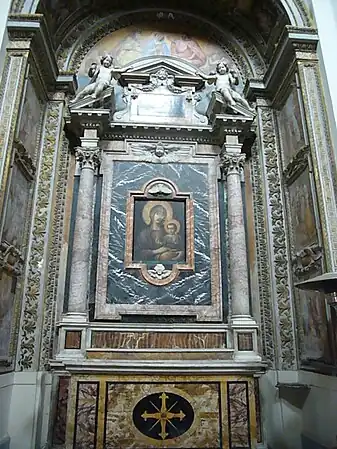 Altar da Madona com o Menino.