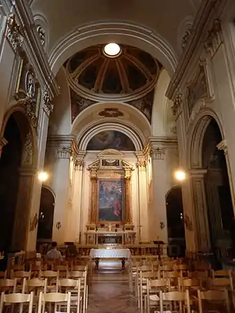 Interior da igreja.