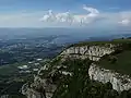 Vista aérea do Salève, Genebra, o "Jet d'Eau" e o lago Lemano