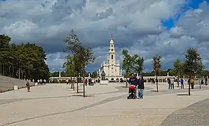 Panorâmica da Basílica de Nossa Senhora do Rosário de Fátima