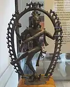 Uma das primeiras esculturas de Shiva Nataraja, da metade do século X, no Museu Britânico.