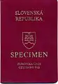 A versão não biométrica do passaporte eslovaco emitida entre 2005 e 2008. A foto foi impressa diretamente na página de dados. Este é apenas um exemplar.