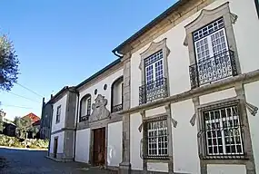 Solar Melo Cabral, em Chãs de Tavares