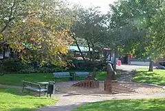 A praça Stabbetorget em Björkekärr