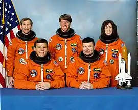 Cockrell, Oswald, Foale, Cameron e Ochoa