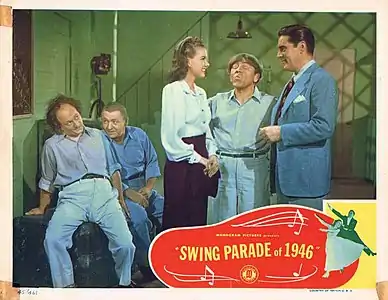Lobby card de Swing Parade of 1946, com a presença dos Three Stooges (Os Três Patetas, no Brasil)