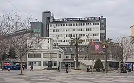 Uma praça de Denizli, onde se situa a autarquia local