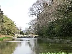 Apenas essa parte do Fosso restou do Castelo de Iwakitaira