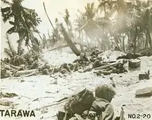 Fuzileiros americanos lutando em Tarawa, novembro de 1943.